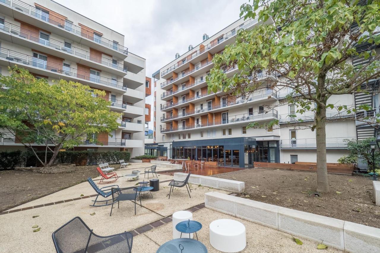 Hostel Le Hueb Grenoble Exteriör bild
